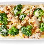 Amazon Kitchen, Chicken Fettuccine Alfredo with Broccoli, Single Serve Meal, 12 oz Cheapest Price